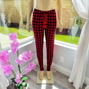 Santa’s Treasures Women’s Christmas Pajama Pants Size S Plaid Red And Black EUC